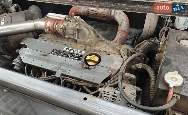 Асфальтоукладчик Bomag BF 2012 в Дніпрі