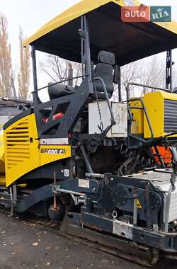 Асфальтоукладчик Bomag BF 2012 в Днепре