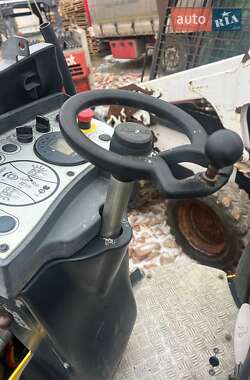 Дорожній каток Bomag BW-120AD 2015 в Львові