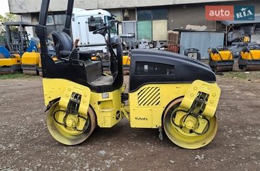 Дорожній каток Bomag BW-120AD 2010 в Львові