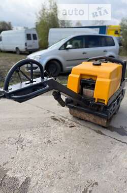 Дорожный каток Bomag BW 2013 в 