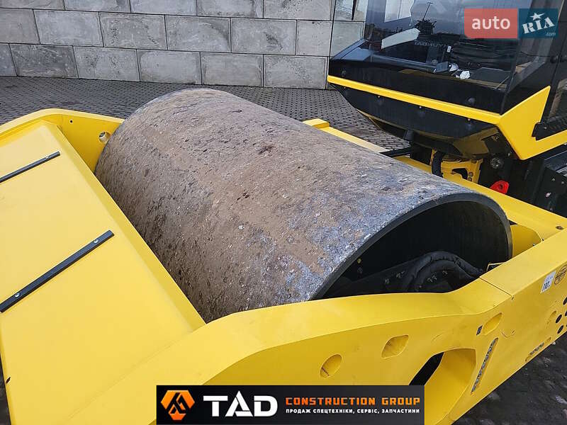 Каток грунтовый Bomag BW 2025 в Киеве