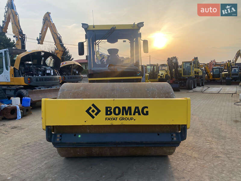 Каток ґрунтовий Bomag BW 2022 в Львові