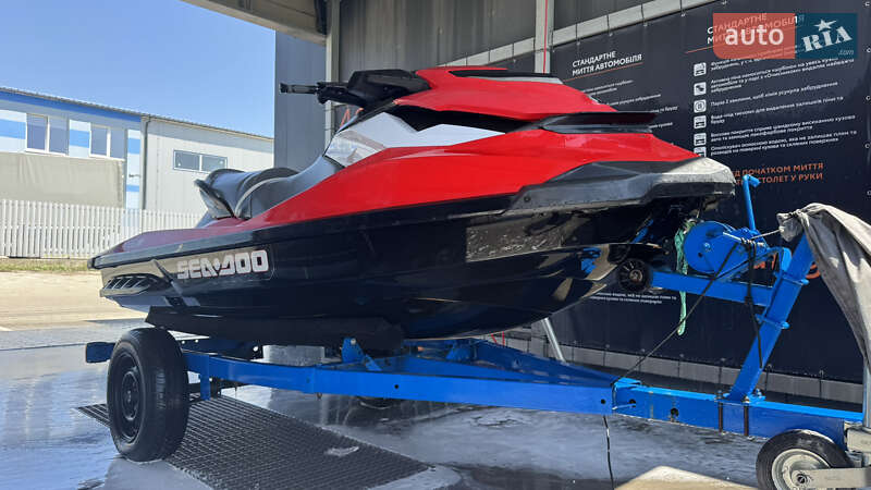 Гидроцикл туристический Bombardier GTX 2012 в Львове фото 3 Гидроцикл туристический Bombardier GTX 2012 в Львове