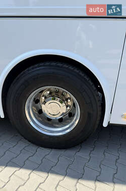 Туристичний / Міжміський автобус BOVA FHD 2009 в 