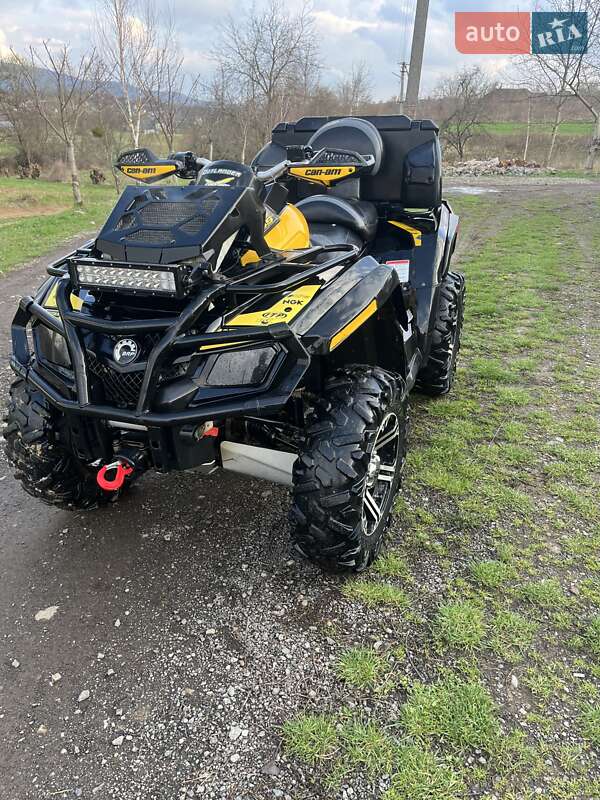 Квадроцикл утилітарний BRP Can Am 2011 в 