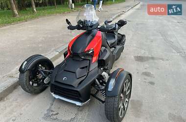 Трицикл BRP Can Am 2018 в 