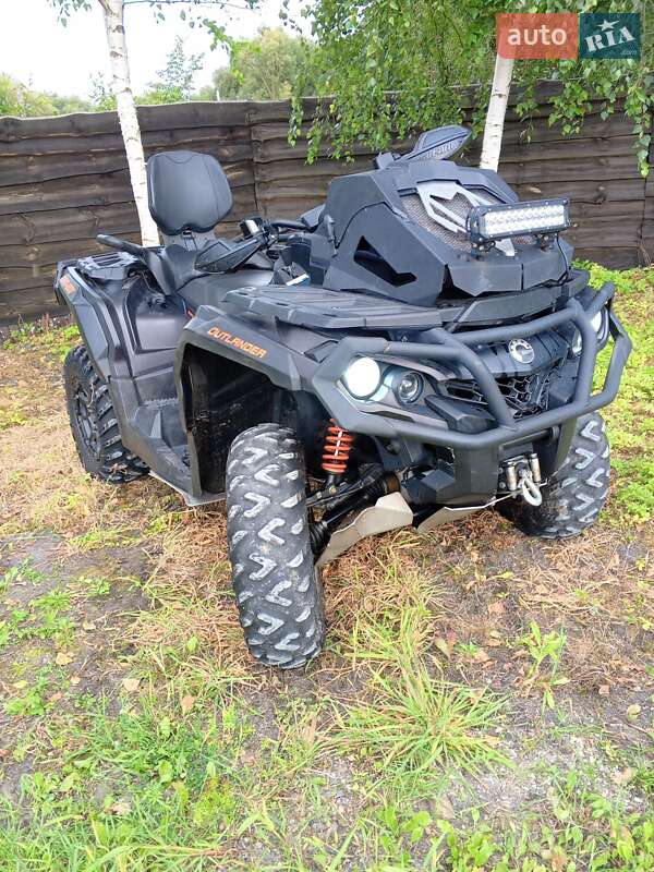 Вездеход-амфибия BRP Can Am 2021 в 