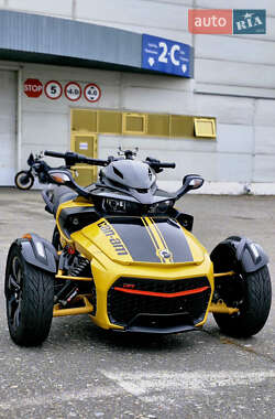 Трицикл BRP Can Am 2017 в Києві