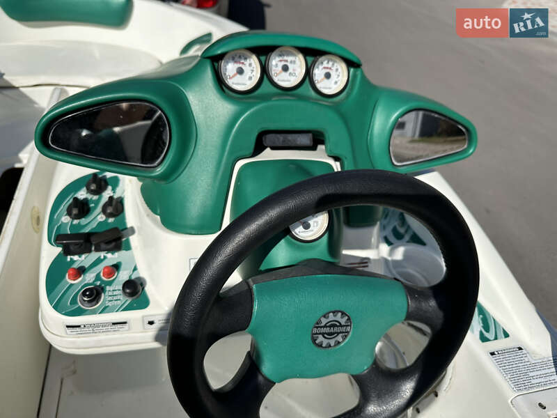 Катер BRP Challenger 2001 в Белой Церкви