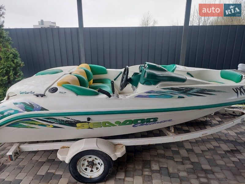 Катер BRP Challenger 2002 в Киеве