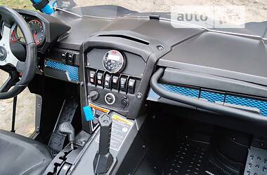Мотовездеход BRP Commander 2019 в 