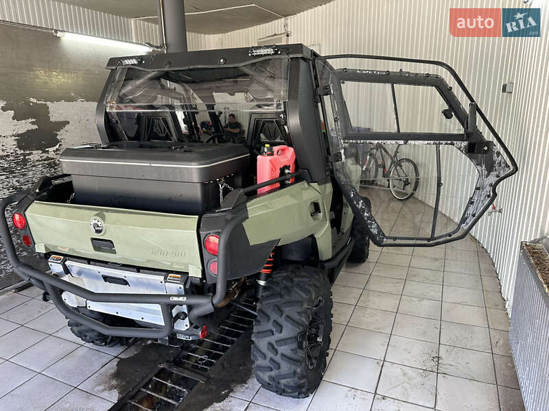 Квадроцикл спортивный BRP Commander 2017 в Ужгороде