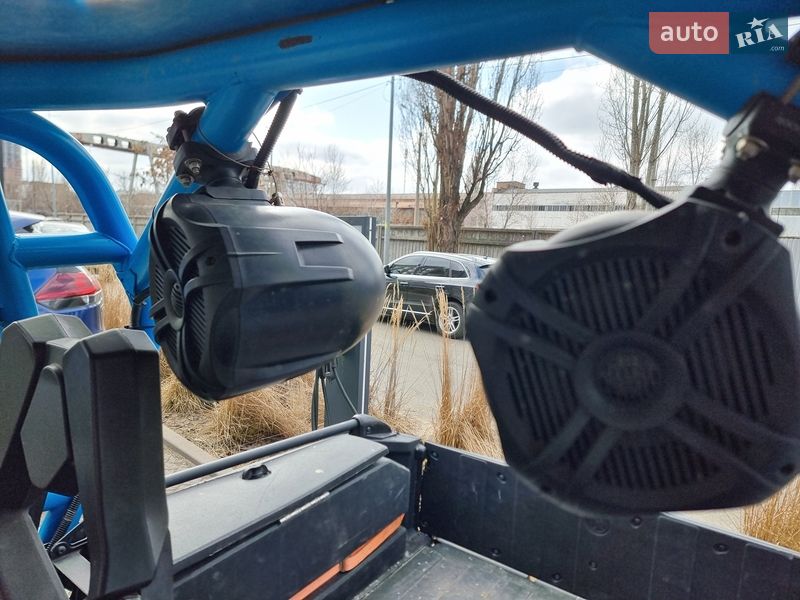 Мотовездеход BRP Commander 2018 в Киеве