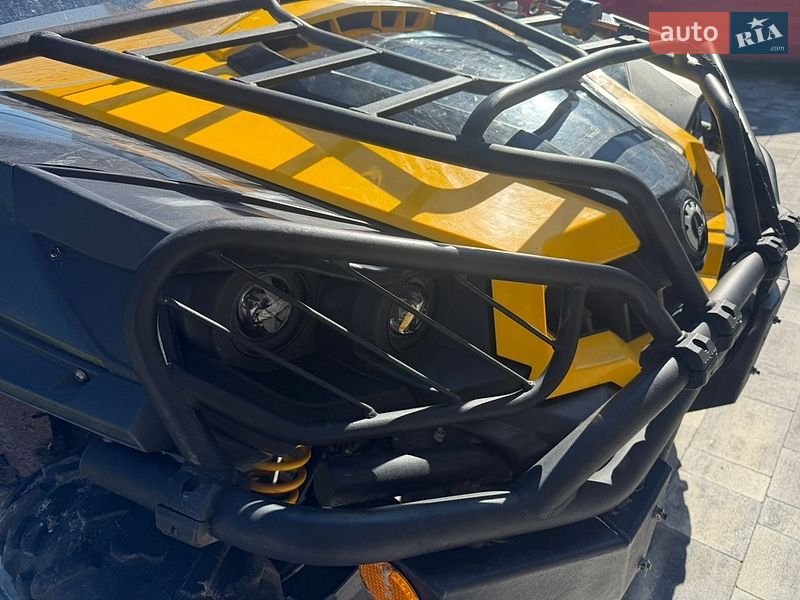 Квадроцикл  утилитарный BRP Commander 2012 в Виннице