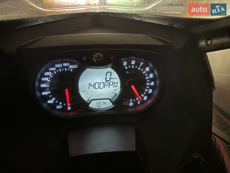 Снегоходы для охоты и рыбалки BRP Expedition 2011 в Лохвице