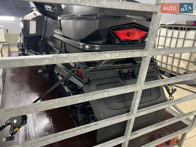 Утилитарные снегоходы BRP Expedition 2014 в Житомире