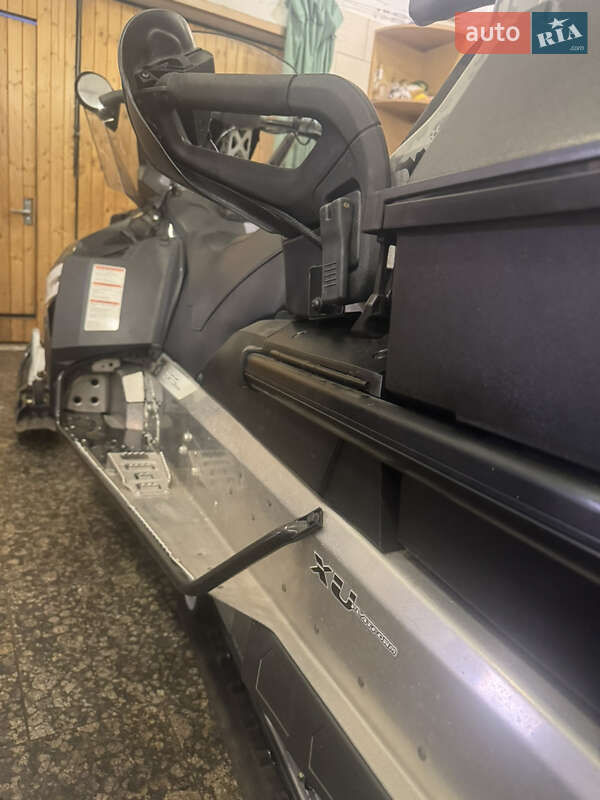 Снегоходы для охоты и рыбалки BRP Lynx 2011 в Киеве