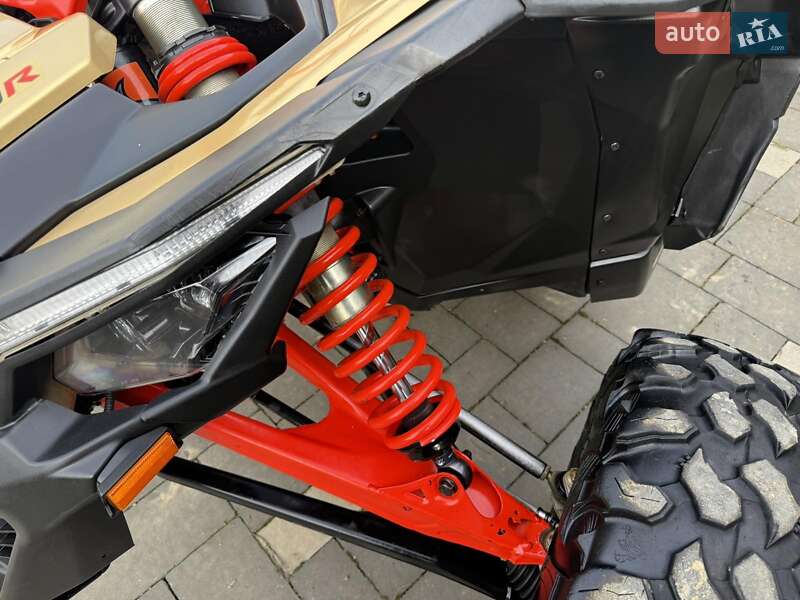 Мотовездеход BRP Maverick X3 2017 в Сваляве фото 6 Мотовездеход BRP Maverick X3 2017 в Сваляве