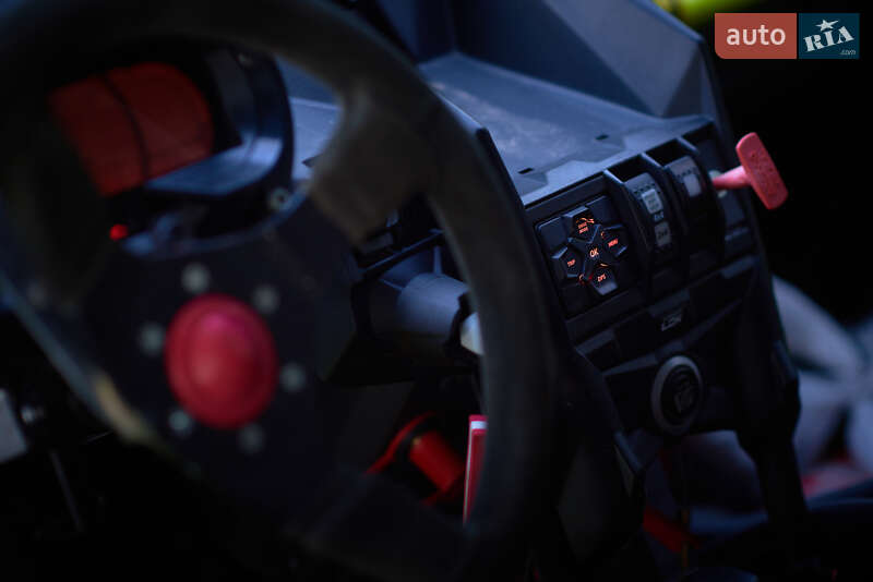 Мотовездеход BRP Maverick X3 2020 в Киеве фото 23 Мотовездеход BRP Maverick X3 2020 в Киеве