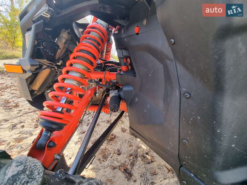Квадроцикл утилітарний BRP Maverick X3 2017 в Києві
