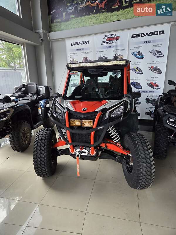 Мотовездеход BRP Maverick 2021 в Львове