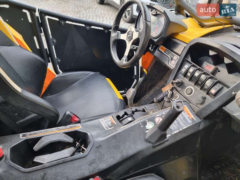 Квадроцикл  утилитарный BRP Maverick 2013 в Киеве