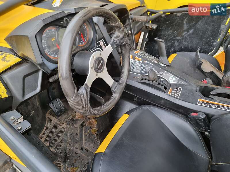 Квадроцикл  утилитарный BRP Maverick 2013 в Киеве