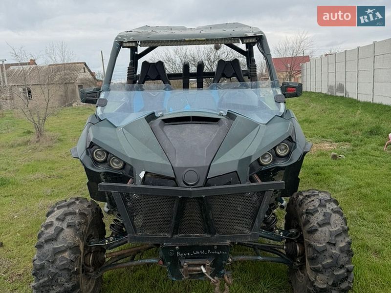 Мотовездеход BRP Maverick 2014 в Николаеве