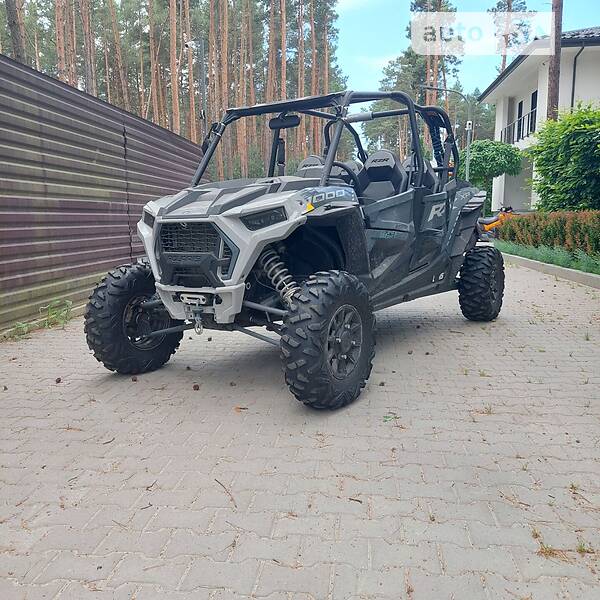 BRP Outlander RZR 64 XP4 1000 EPS