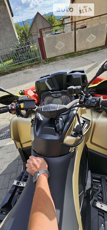 Квадроцикл спортивний BRP Outlander 2012 в Тячеві