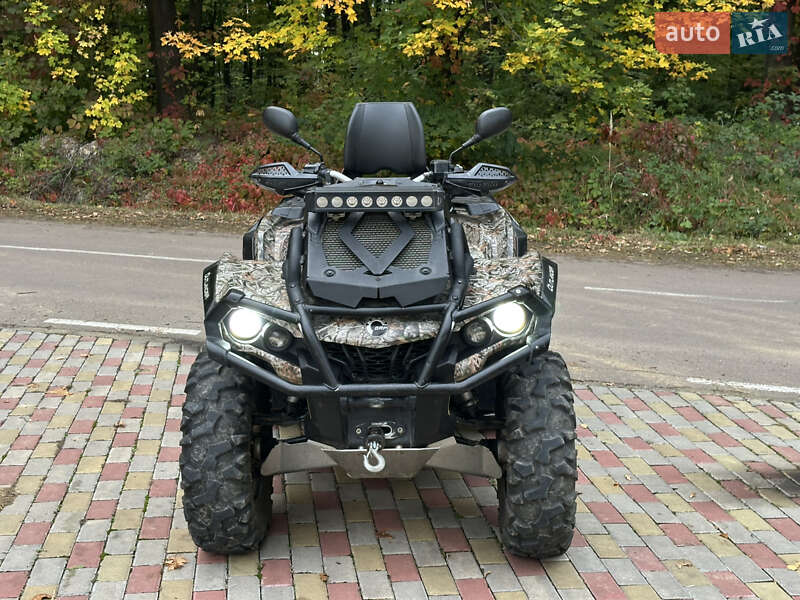 Квадроцикл  утилитарный BRP Outlander 2014 в Ужгороде