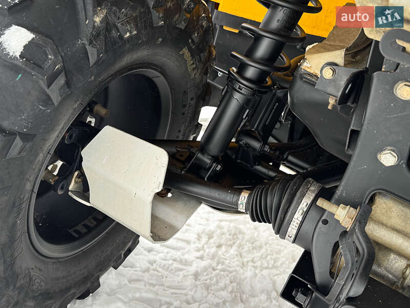 Квадроцикл  утилитарный BRP Outlander 2016 в Ужгороде