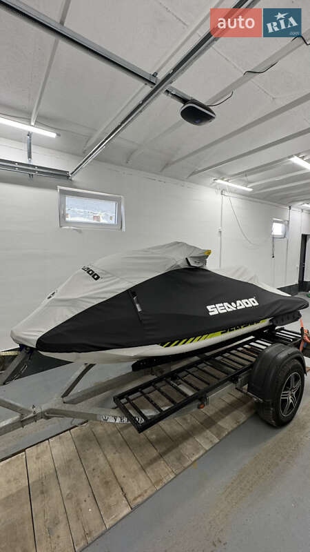 Гидроцикл спортивный BRP RXP-X 2016 в Харькове фото 14 Гидроцикл спортивный BRP RXP-X 2016 в Харькове