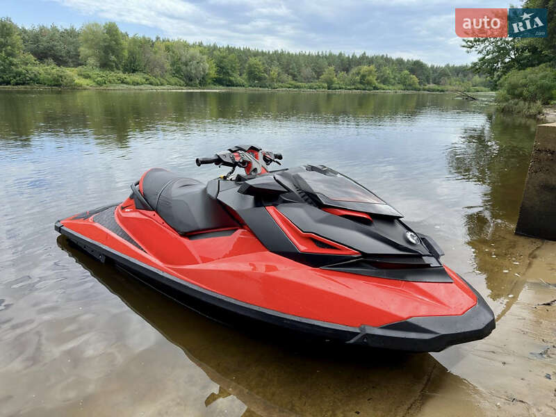 Гидроцикл спортивный BRP RXP-X 2017 в 