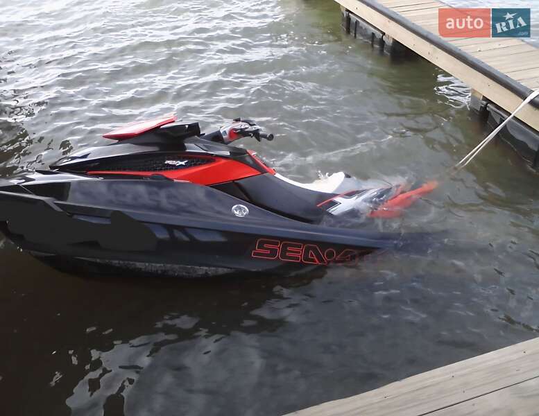 Гидроцикл спортивный BRP RXT-X 2011 в 