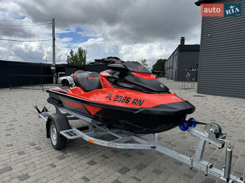 Гидроцикл спортивный BRP RXT 2017 в Белой Церкви фото 7 Гидроцикл спортивный BRP RXT 2017 в Белой Церкви