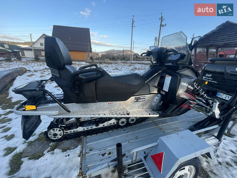 Утилітарні снігоходи BRP Ski-Doo 2011 в Славському