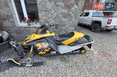 Утилітарні снігоходи BRP Ski-Doo 2010 в 