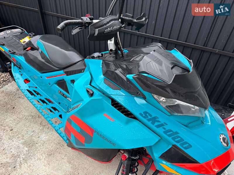 Горные снегоходы BRP Ski-Doo 2018 в Рахове