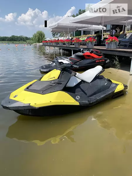Гидроцикл спортивный BRP Spark 2015 в 
