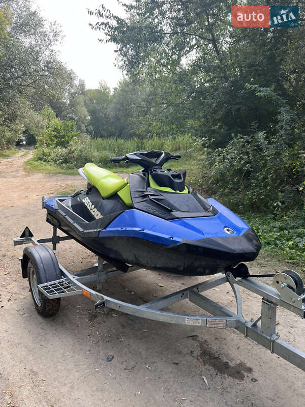 Гідроцикл спортивний BRP Spark 2021 в Тульчині