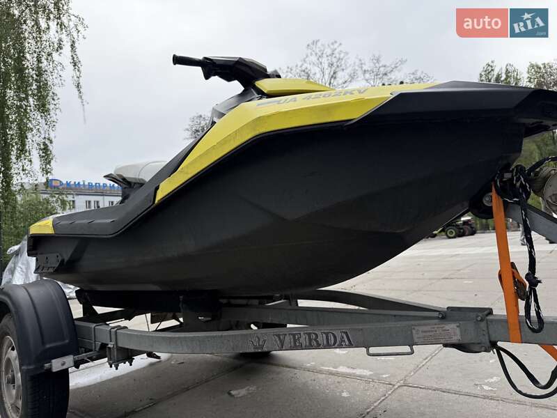 Гідроцикл спортивний BRP Spark 2015 в 