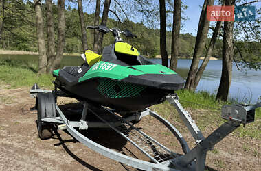Гідроцикл спортивний BRP Spark 2020 в 
