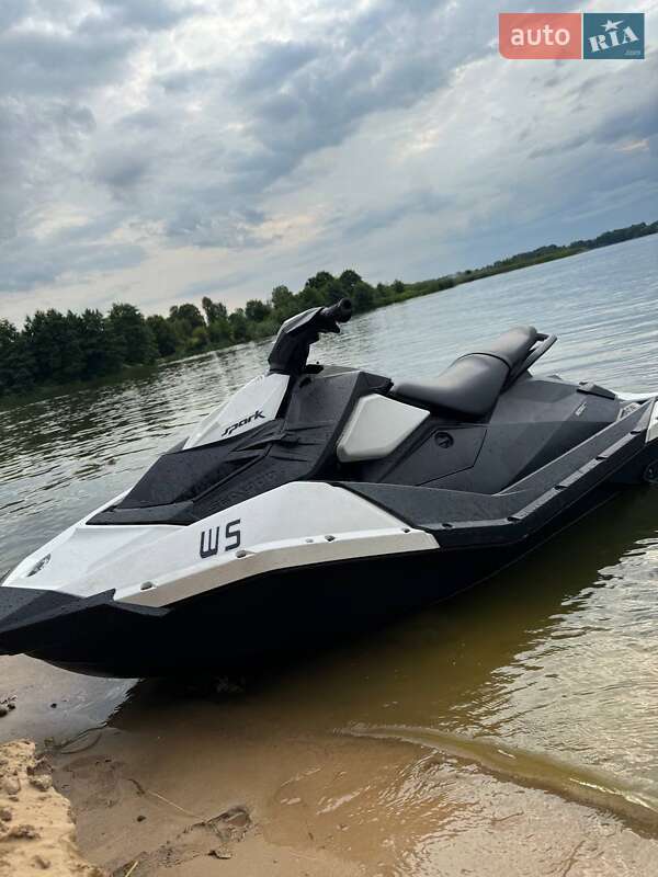 Гідроцикл спортивний BRP Spark 2017 в Житомирі
