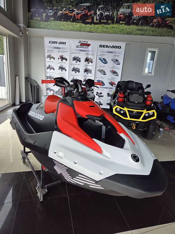 Гідроцикл туристичний BRP Spark 2025 в 