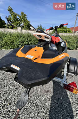 Гидроцикл спортивный BRP Spark 2018 в 