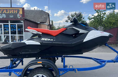 Гидроцикл спортивный BRP Spark 2018 в 