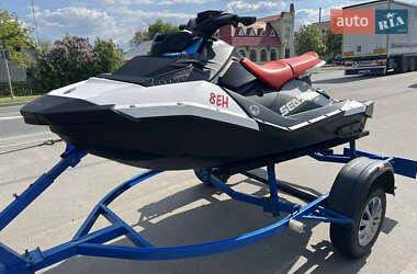 Гидроцикл спортивный BRP Spark 2018 в 