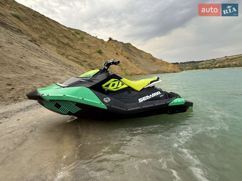 Гідроцикл спортивний BRP Spark 2018 в Кропивницькому фото 3 Гідроцикл спортивний BRP Spark 2018 в Кропивницькому